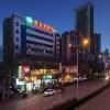 Vienna Hotel Guiyang Qianlingshan Park Yan'an West Road Metro Station