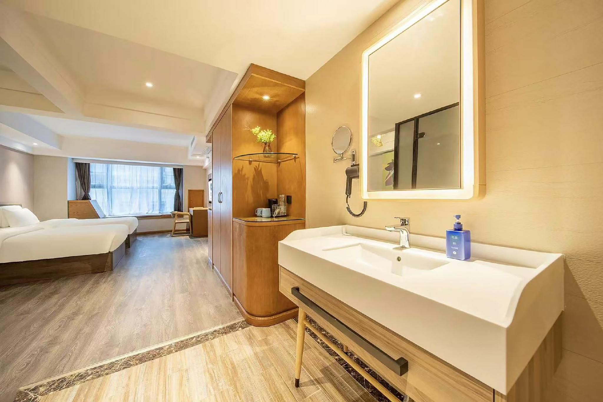 Twin Business Room