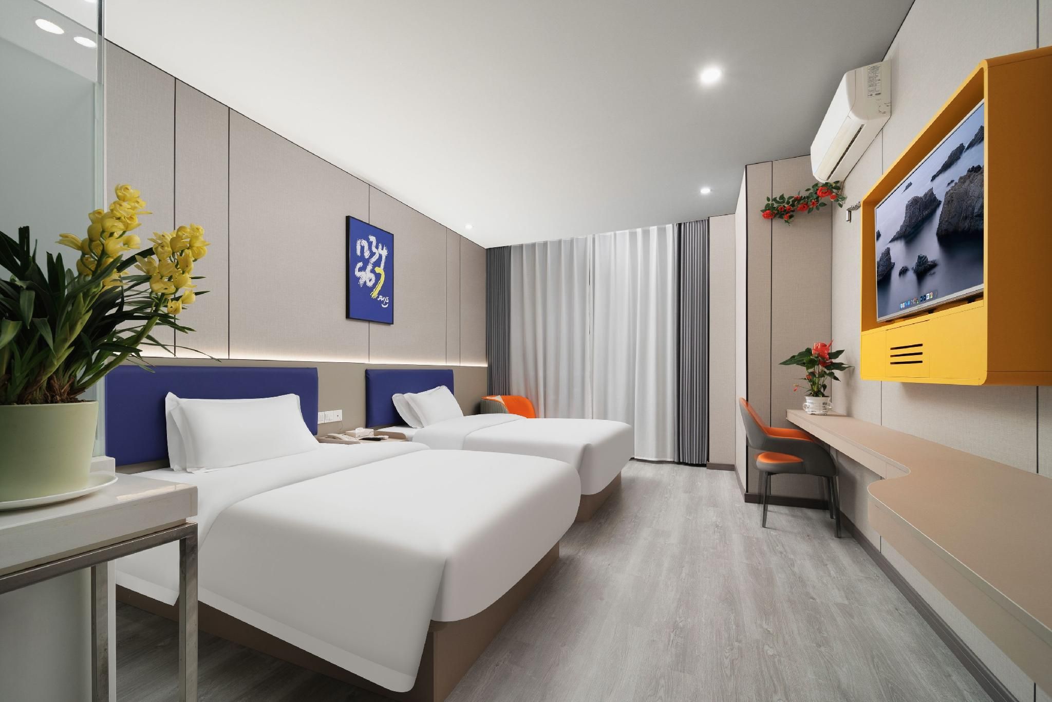 WH - New 7 Days Zizai Twin Room