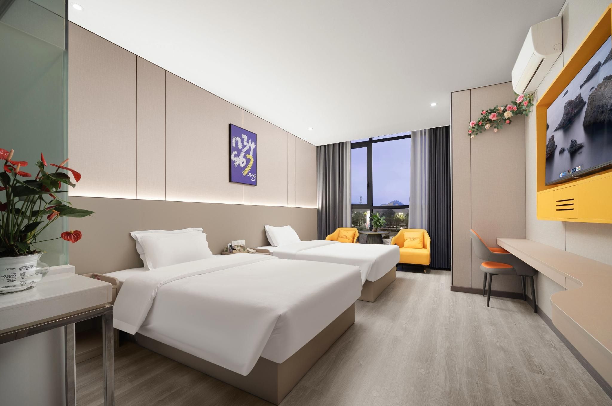 WH - New 7 Days Comfort Twin Room