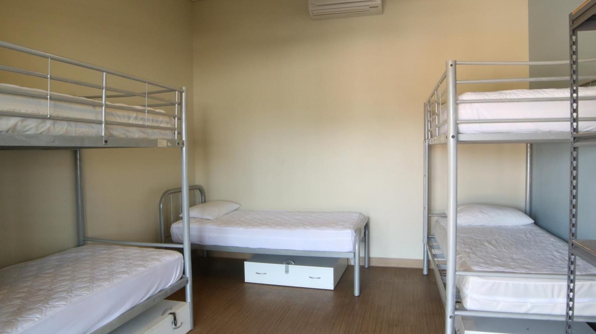 Bed in 5-Bed Dormitory Room