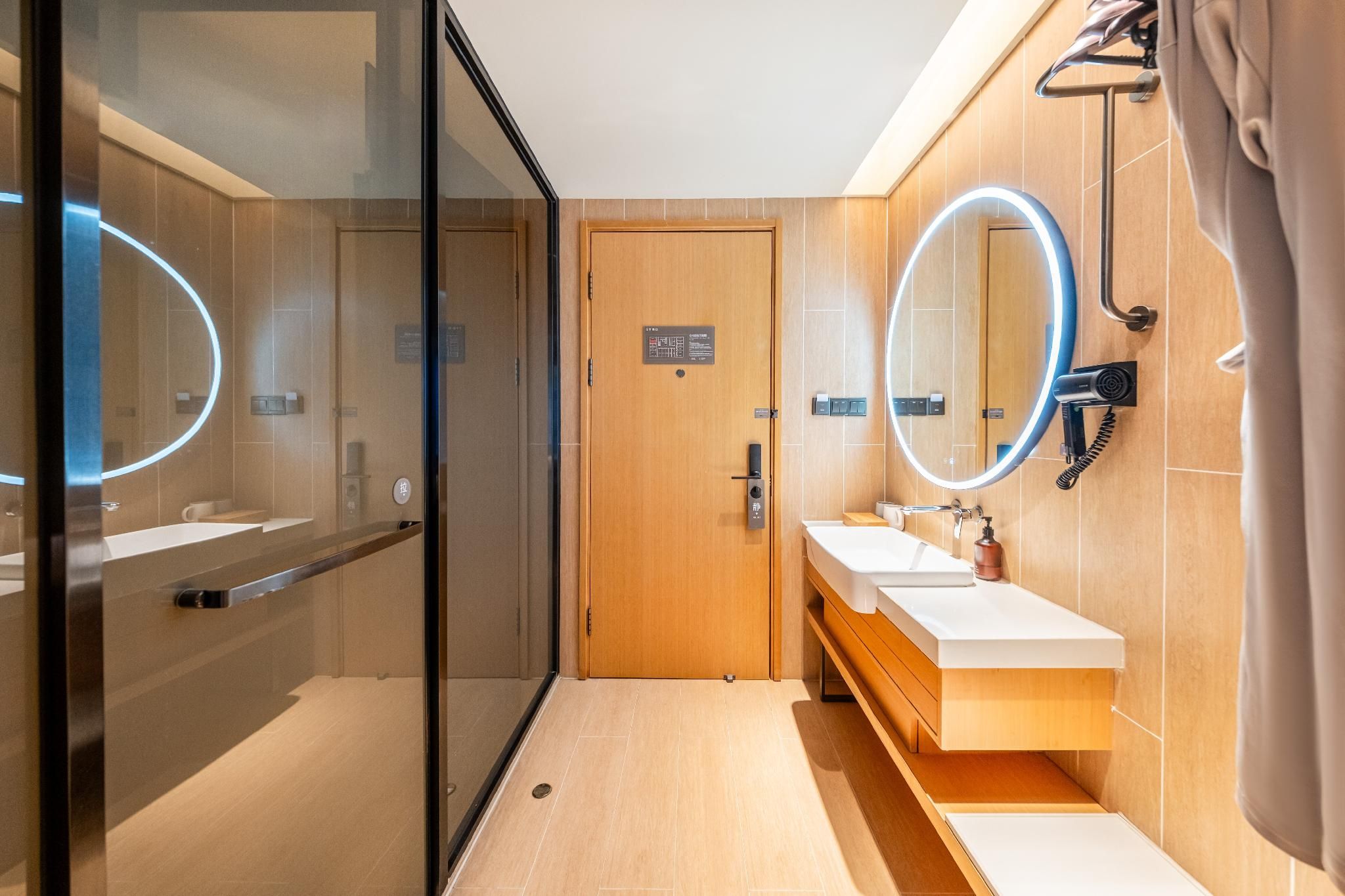 Business Queen Bed Room