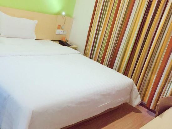 WH - Traditional Bed Room