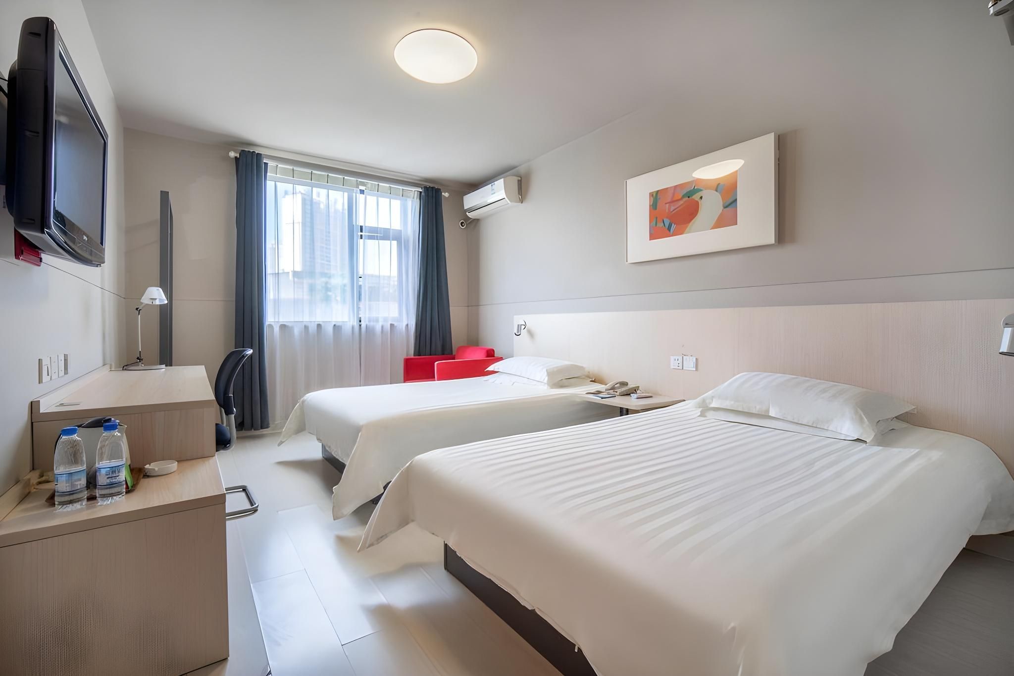 Business Standard Room A