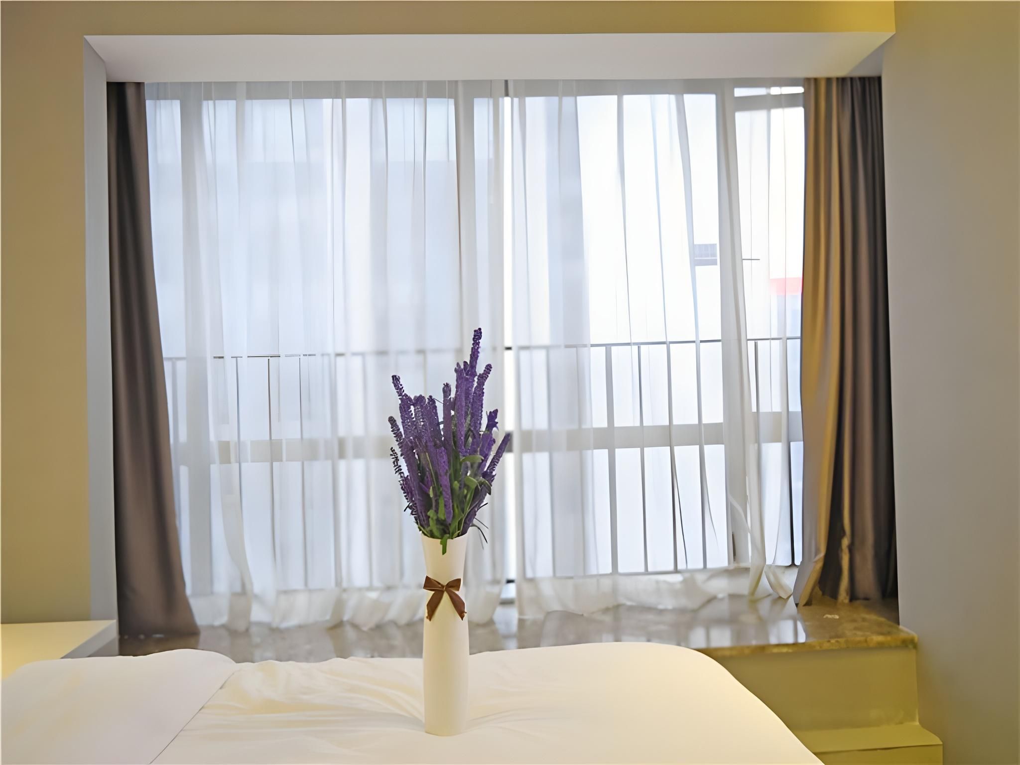 WH - Liren T Special Room