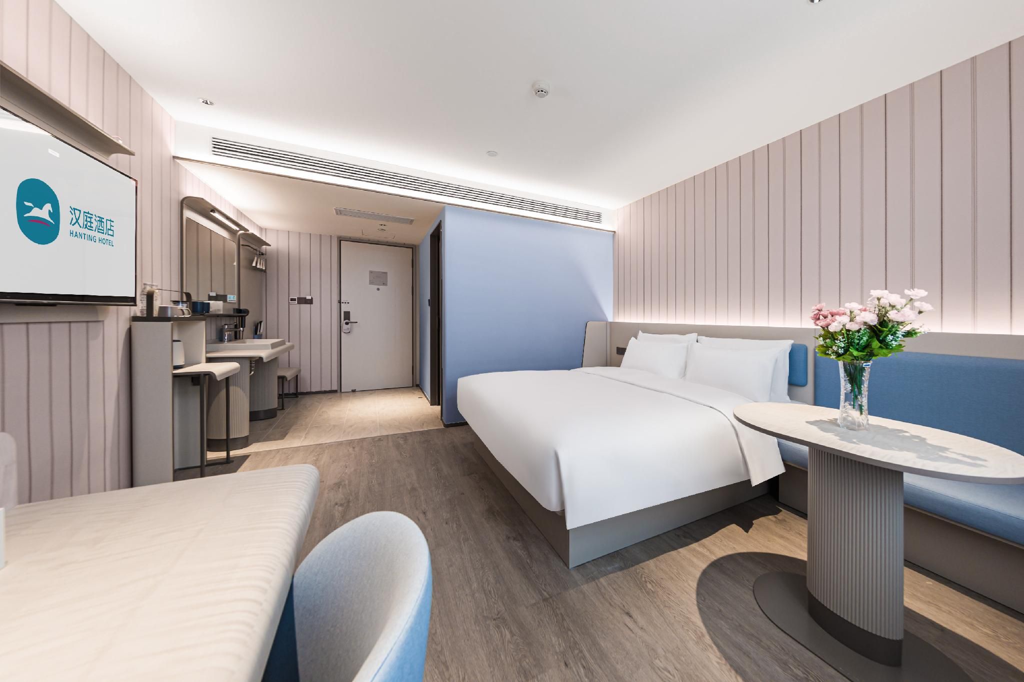 Queen Room City View