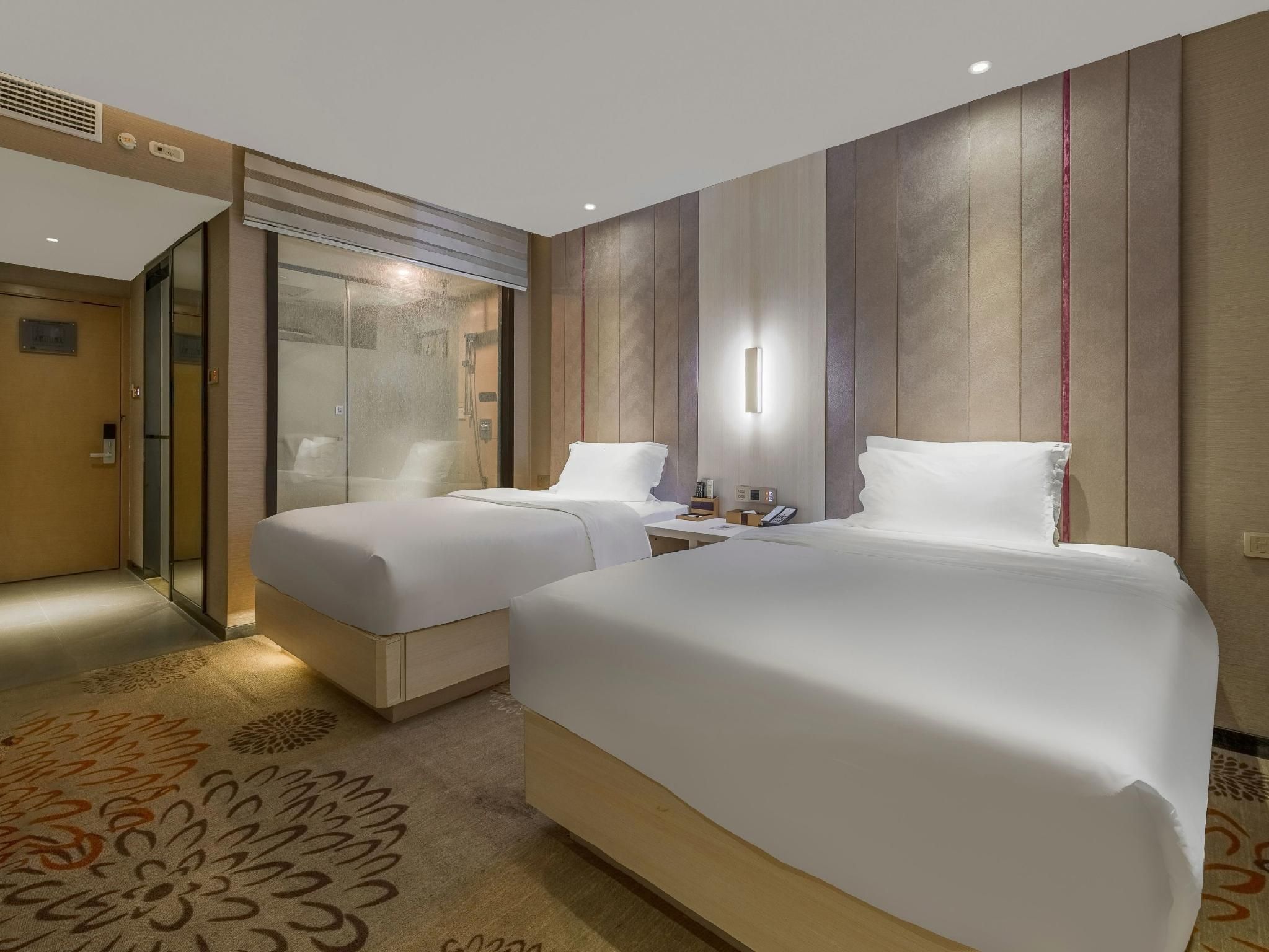 Twin Deluxe Room