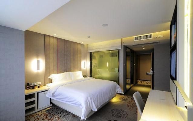 Lavande Hotel Guiyang Huaguoyuan Shopping Mall Branch Deluxe King size bed Room 2