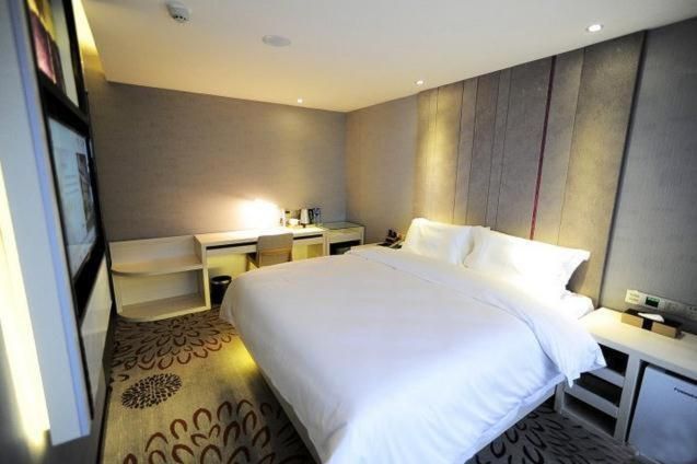 Standard Queen Size Bed Room