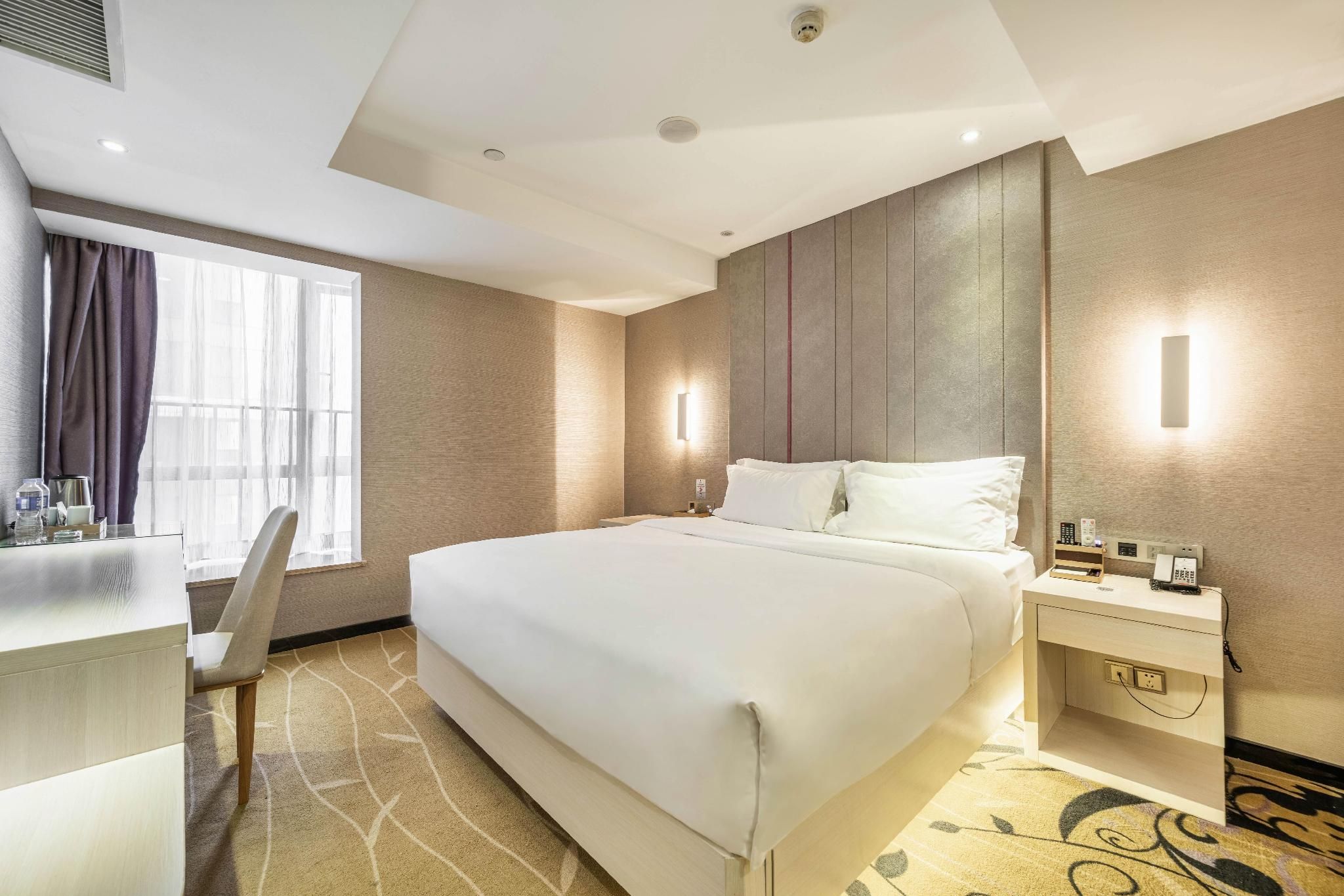 Deluxe Suite