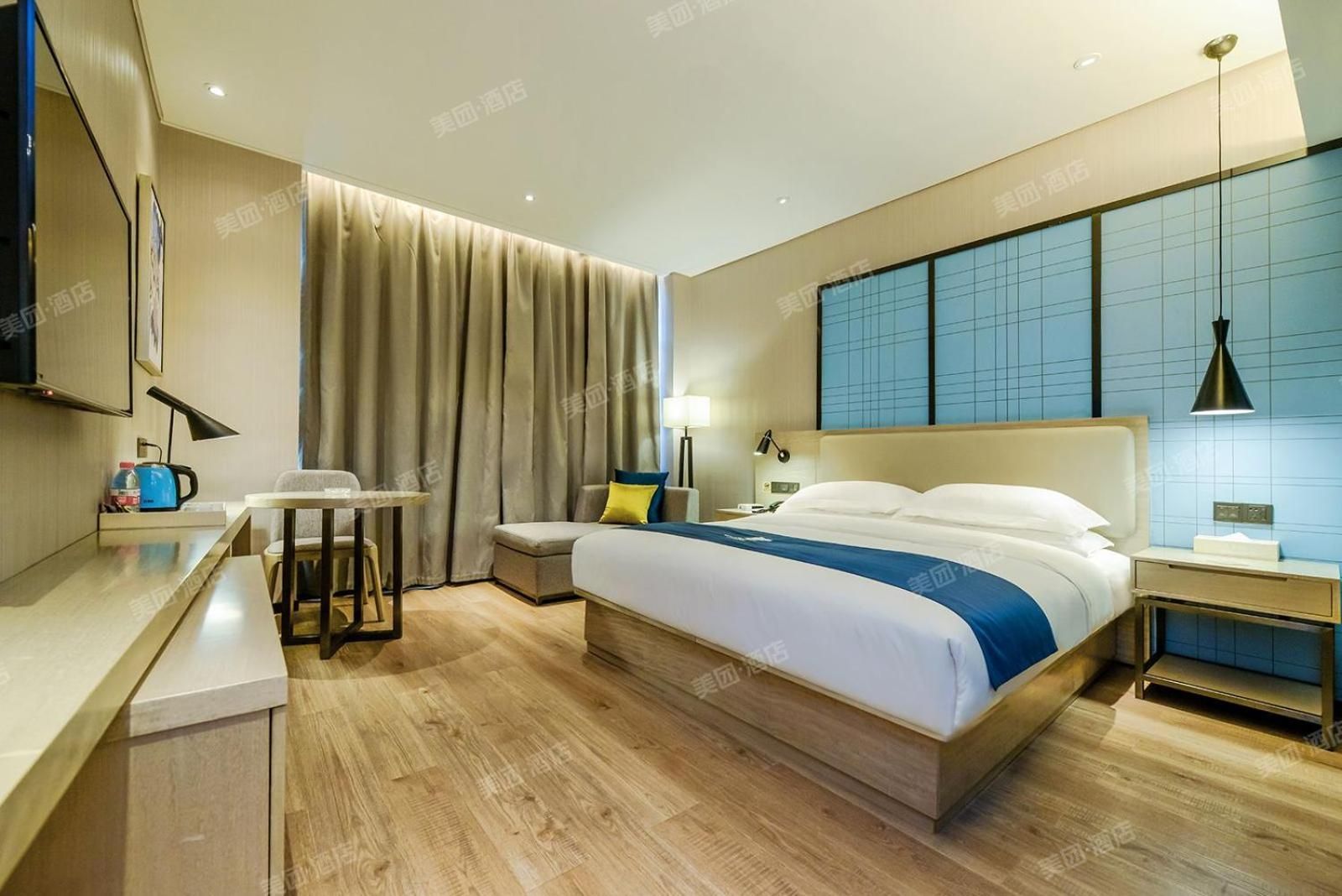 Superior Queen Room