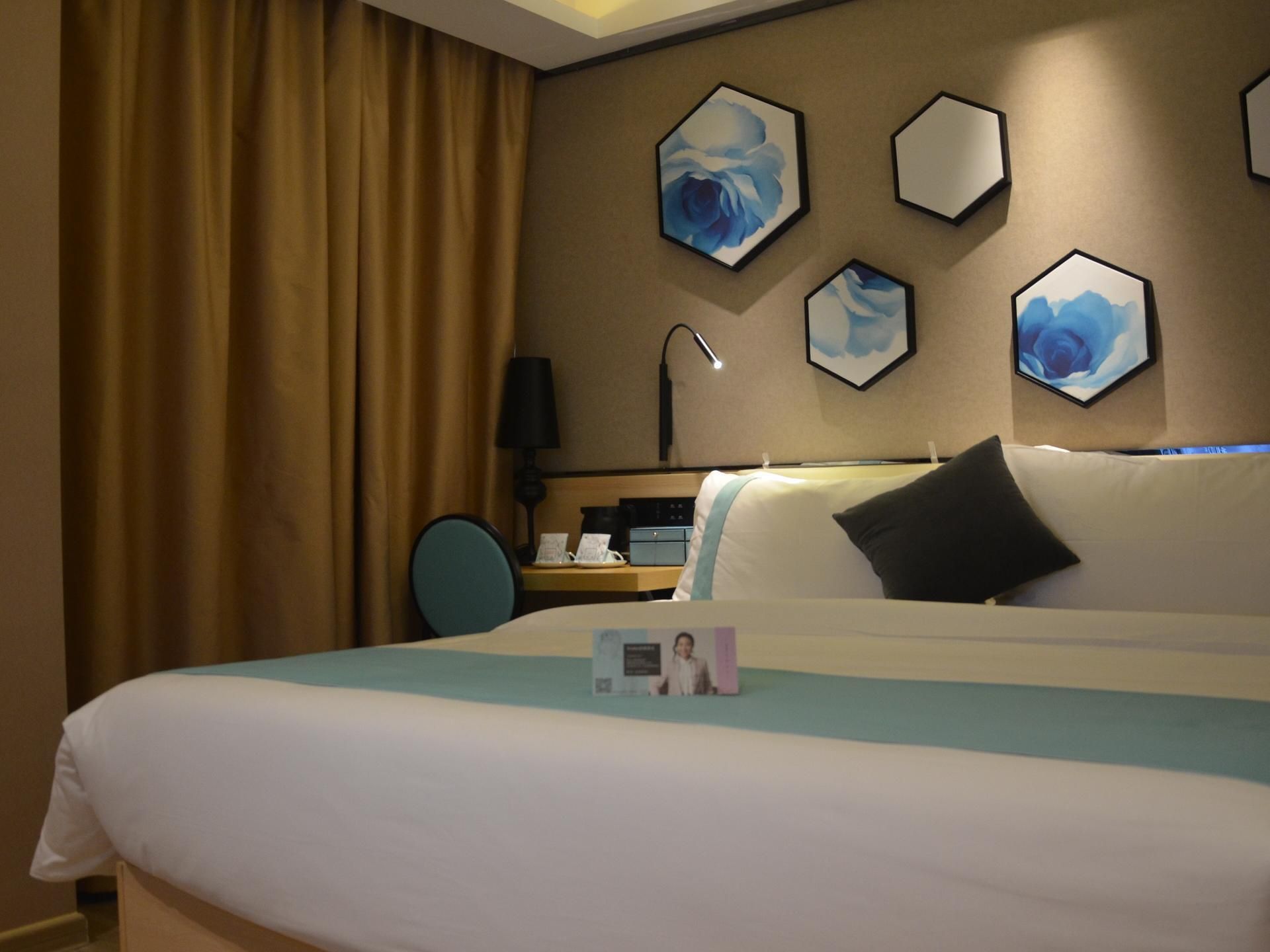 Xana - Superior Bed Room