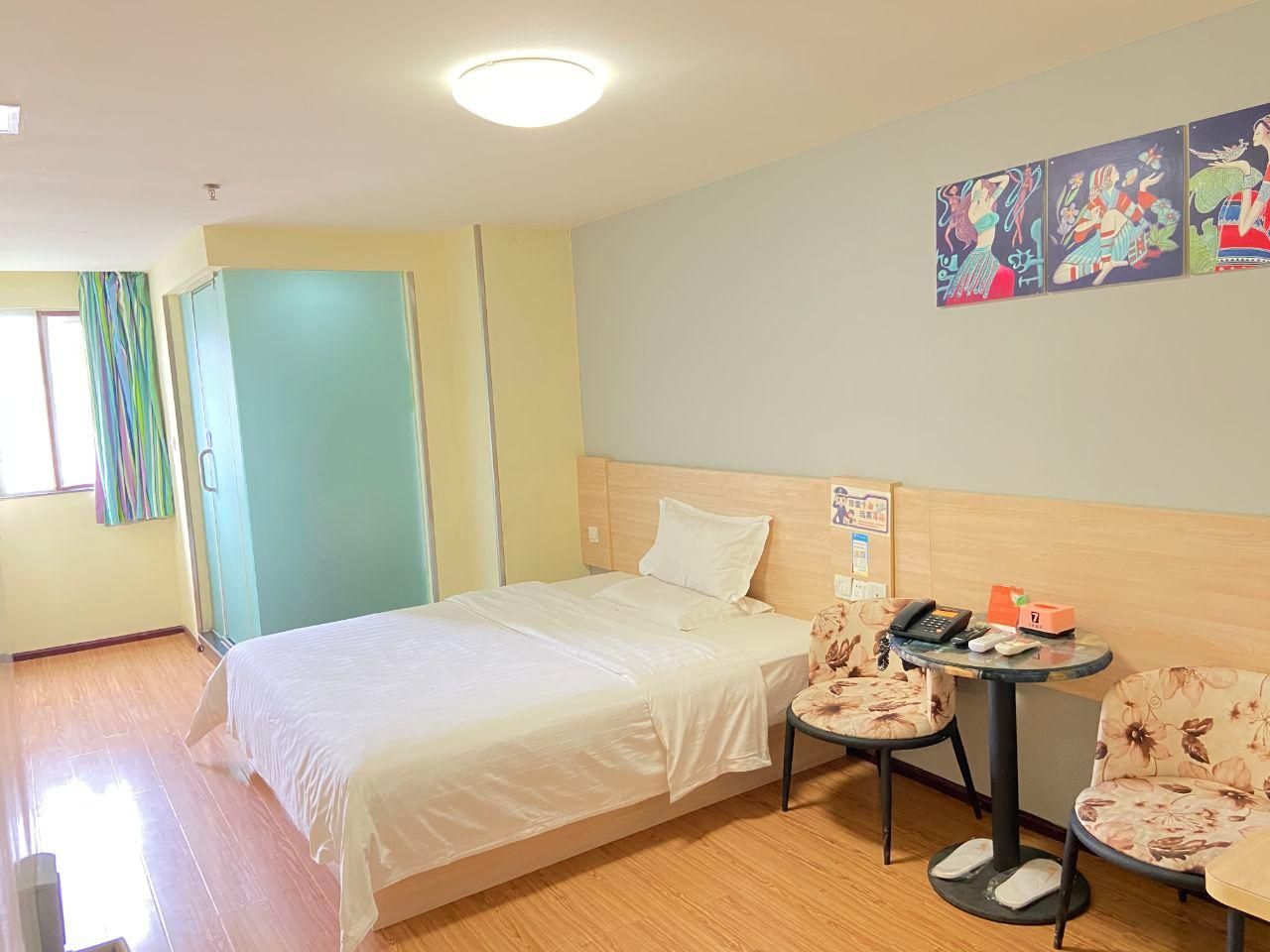 Economy Room