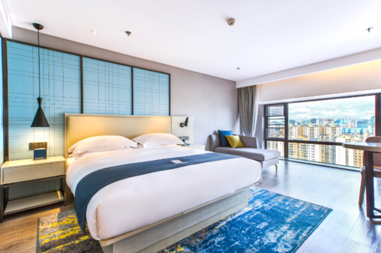 Dossen - Bed Room With City View