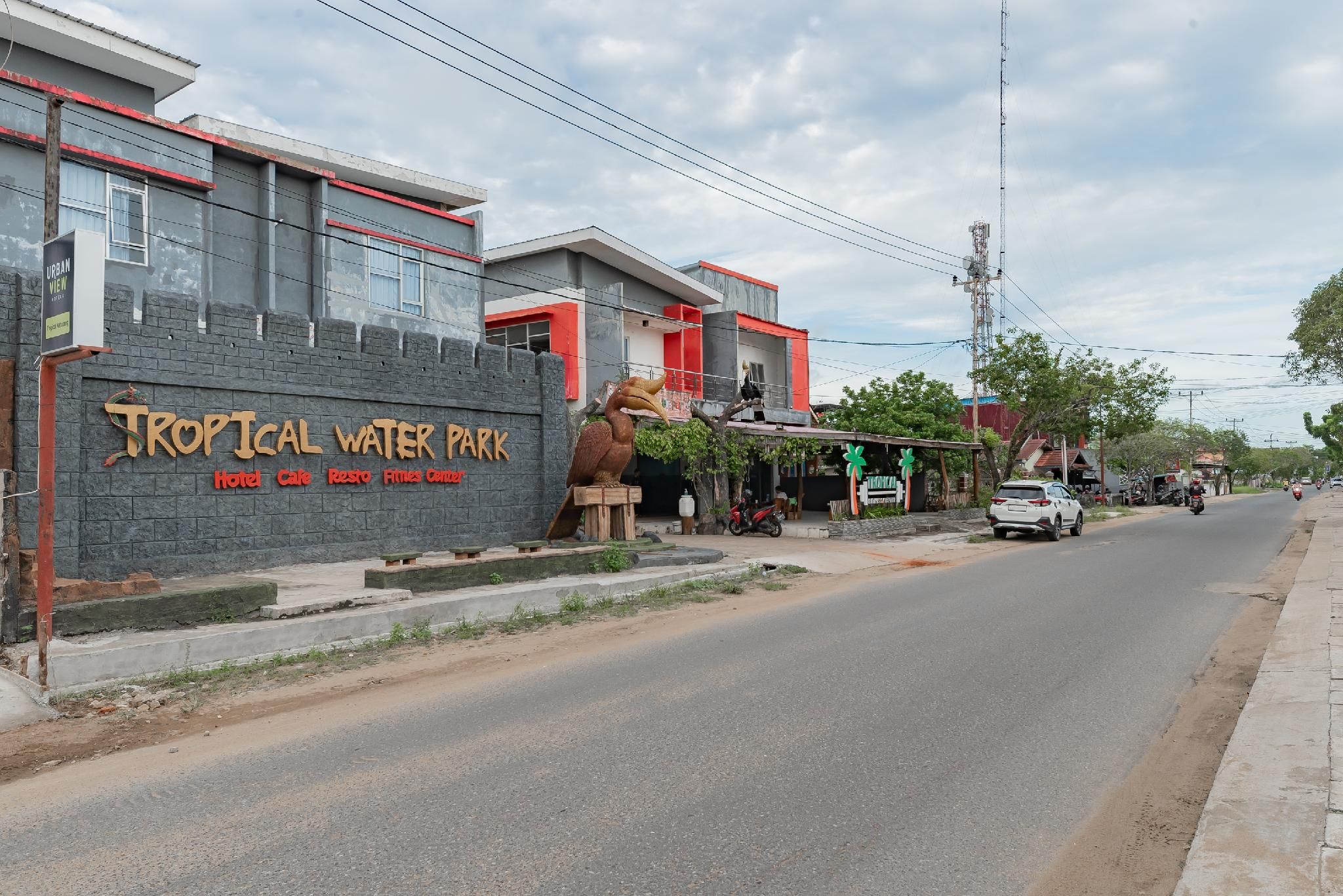 Urbanview Hotel Tropical Ketapang by RedDoorz