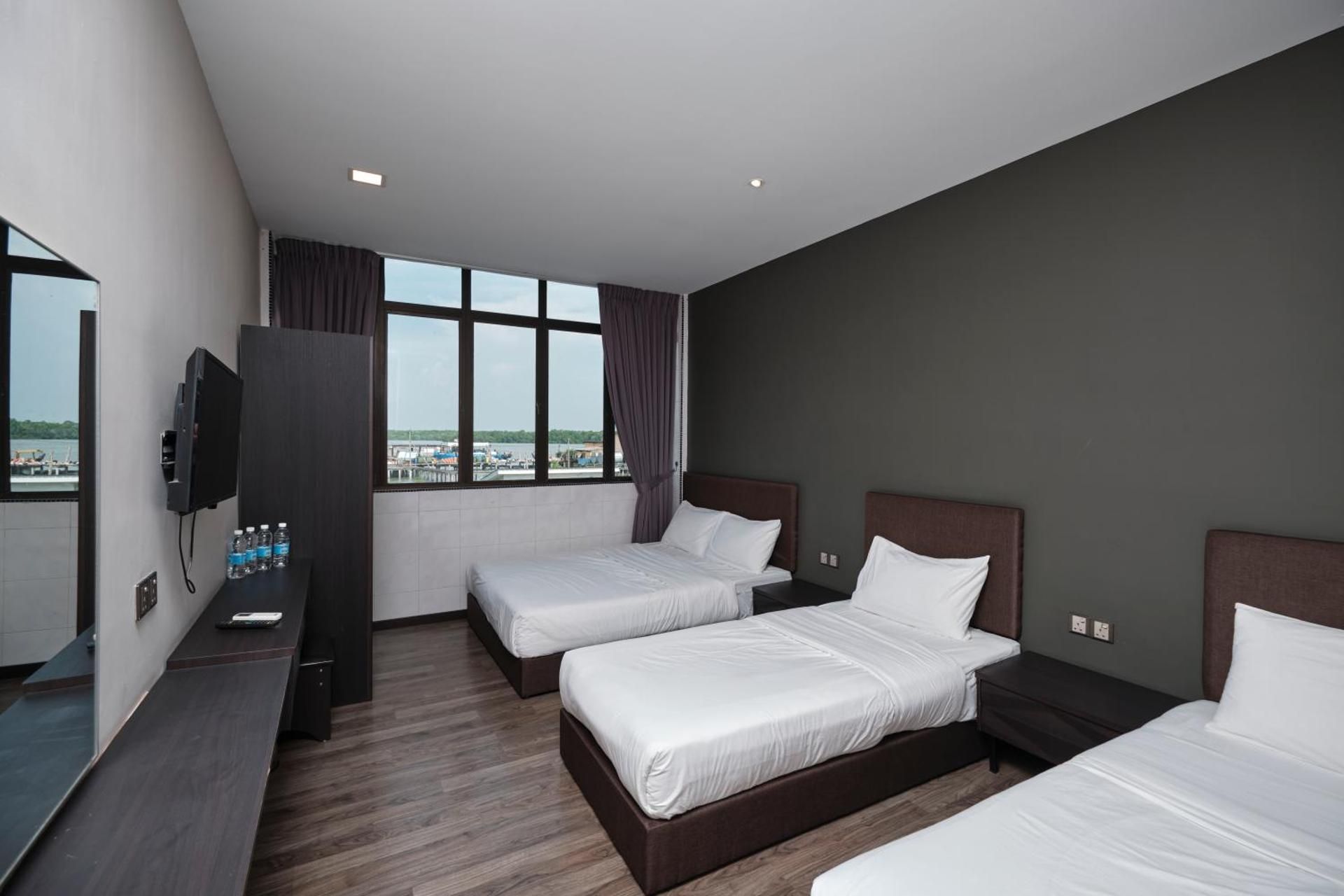 Economy Quadruple Room