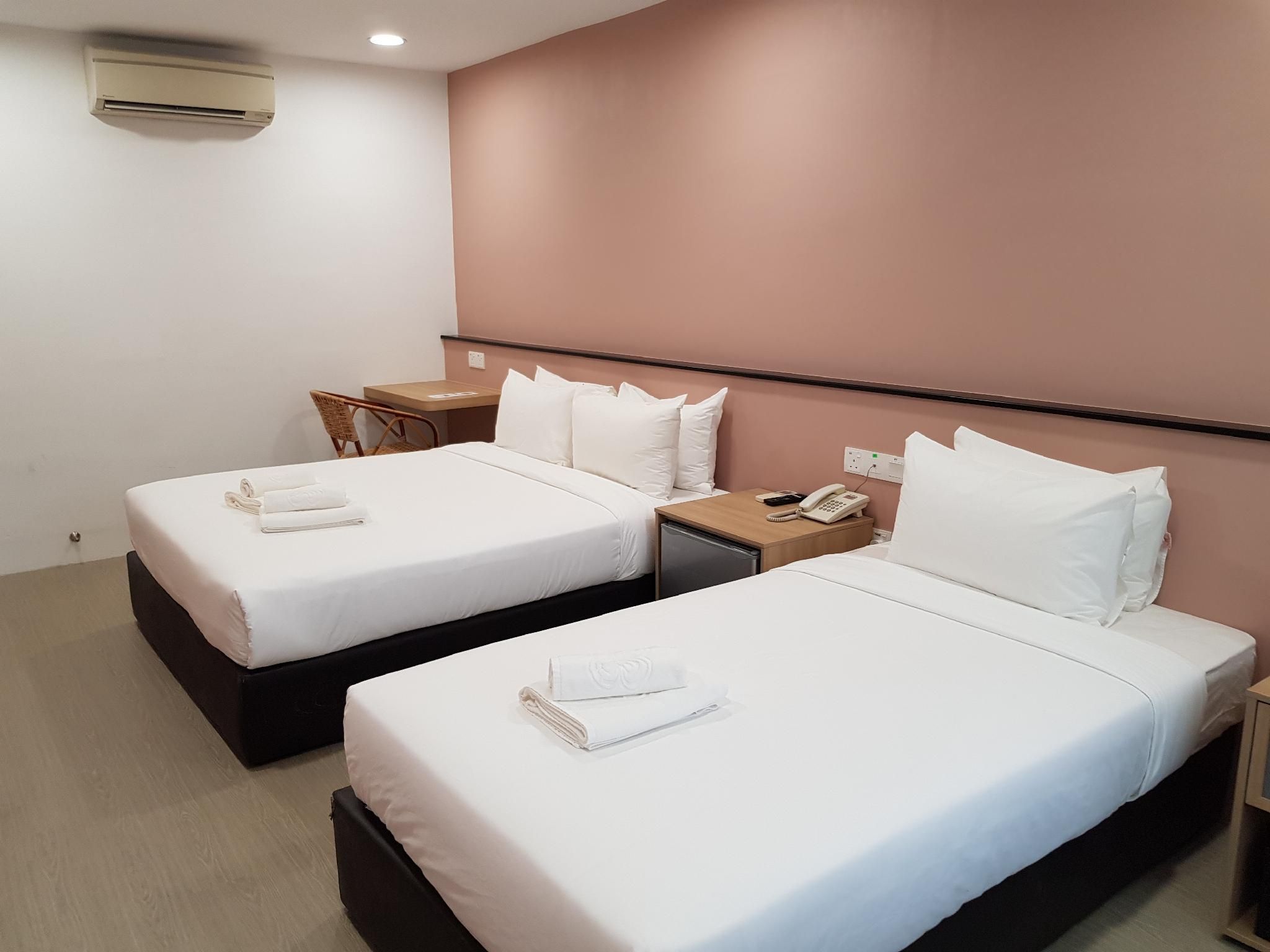 Bloommaze Boutique Hotel Klang Executive Triple 2