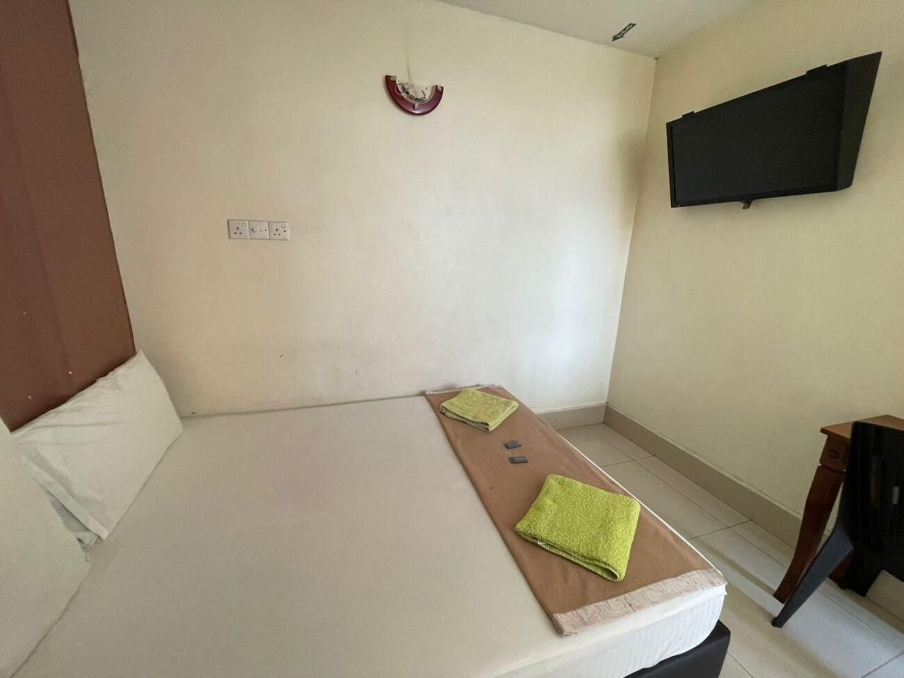 SV Andalas Hotel Deluxe Queen 3