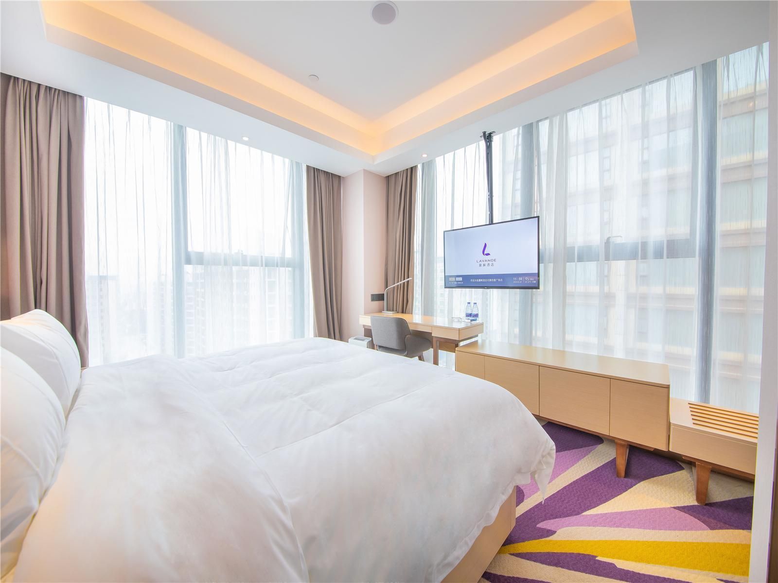 Queen Room with View