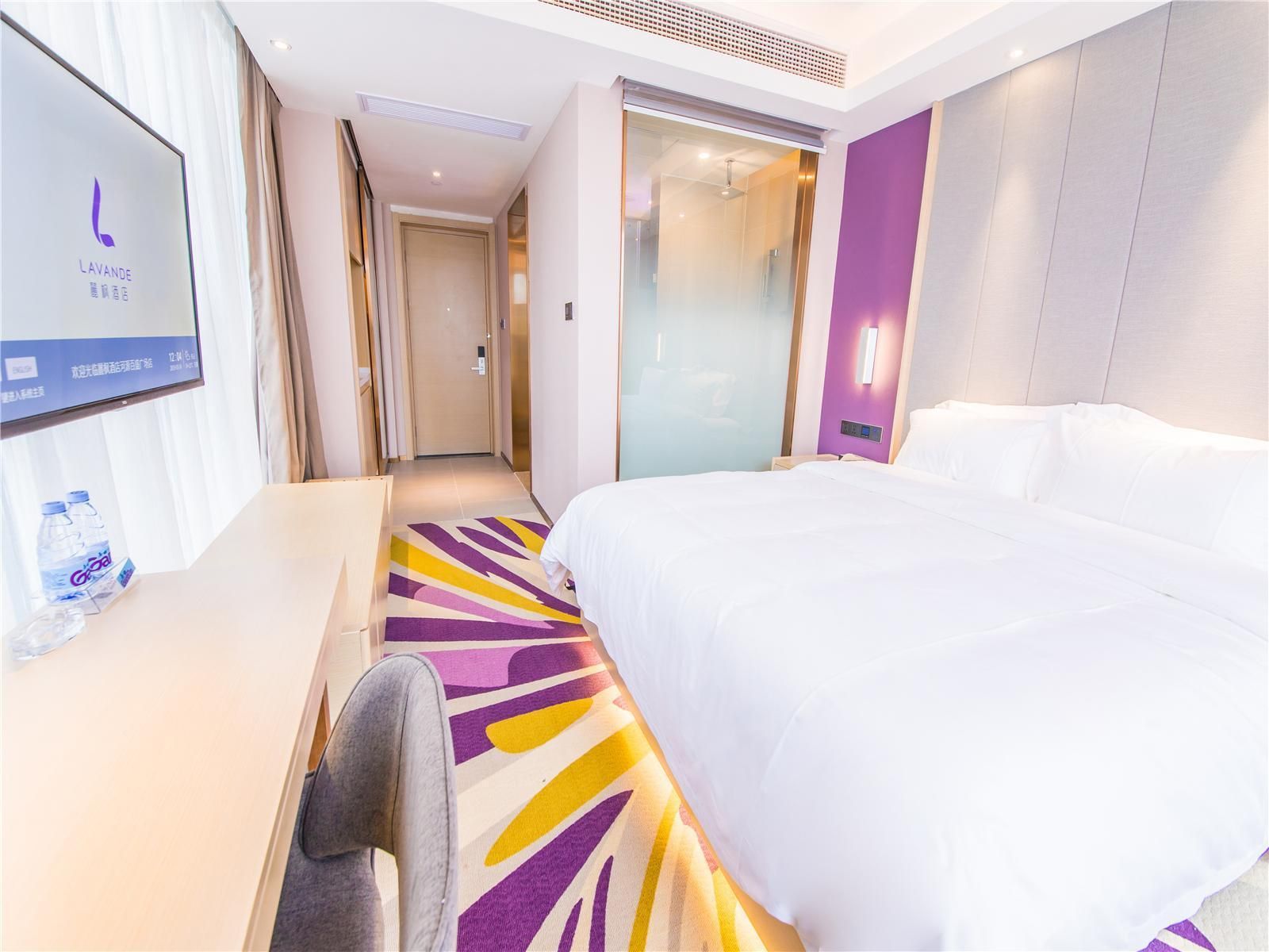 Queen Room with View