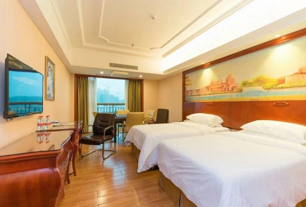 Vienna International Hotel Heyuan Agile Garden Vienna - Functional Chess Room With Twin Bed 3