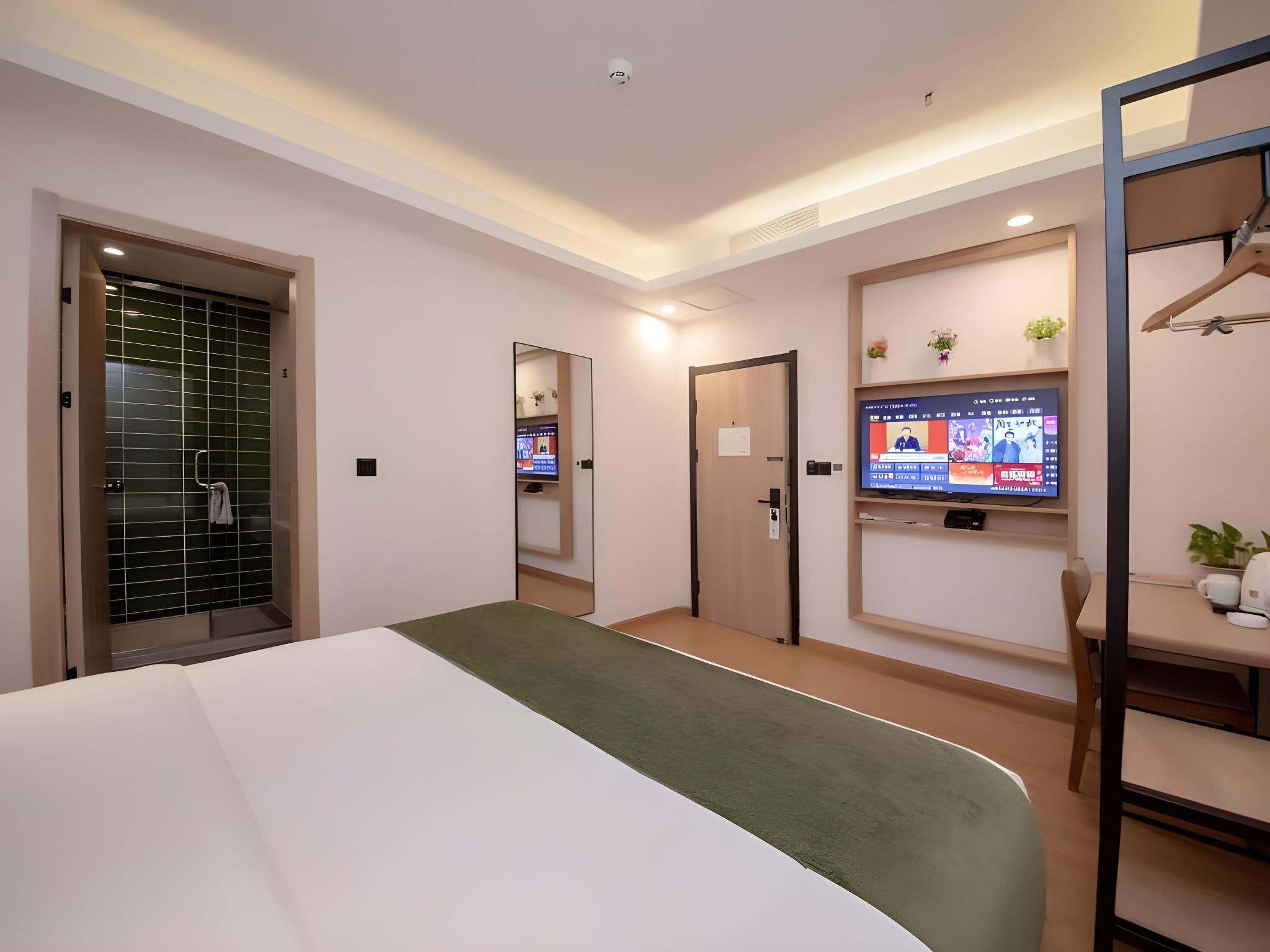 Business Queen Room