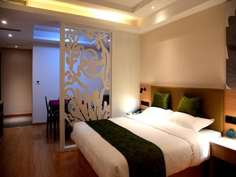 Double Room with Mah-jongg