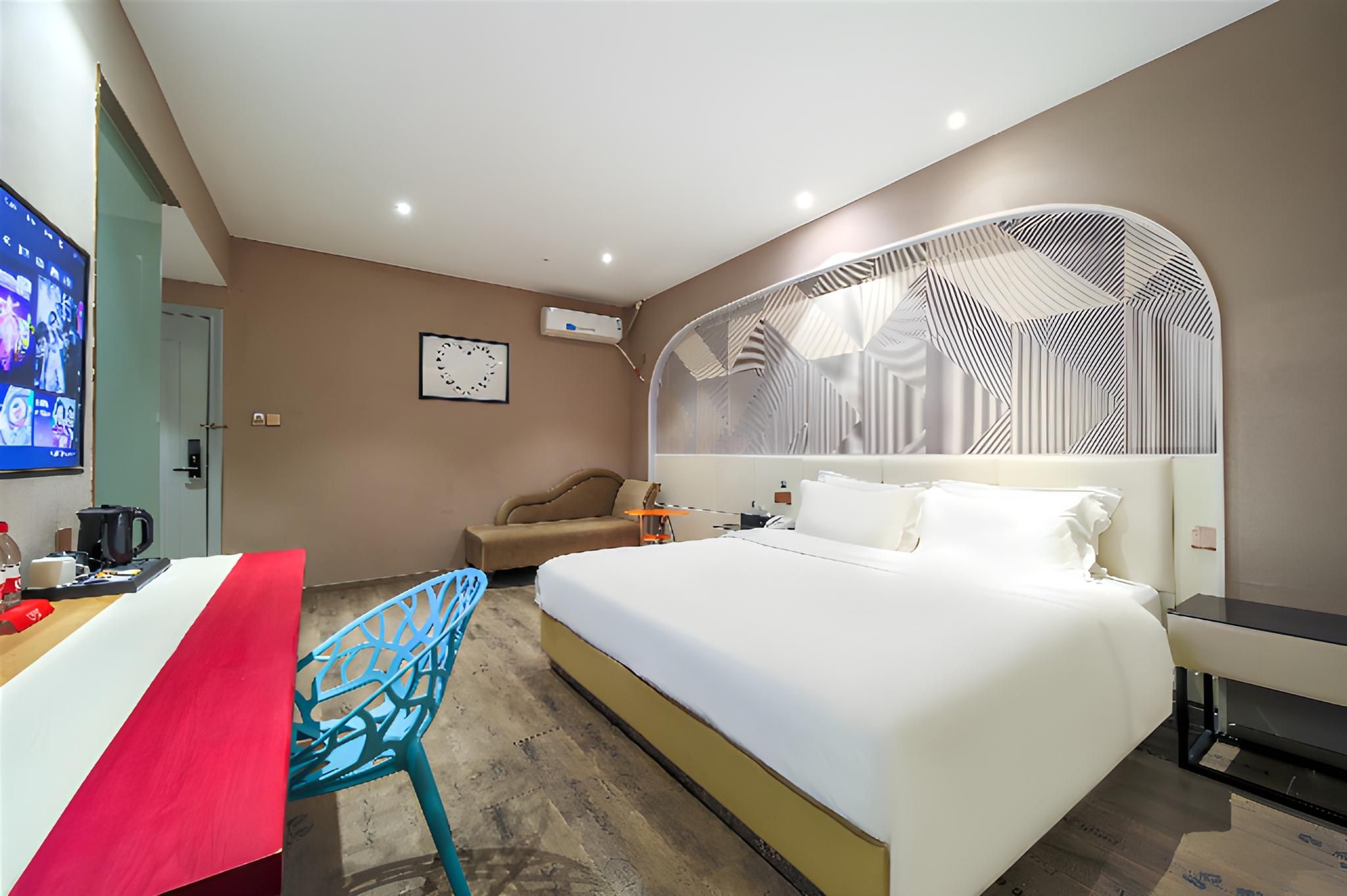 Dossen - Standard Bed Room