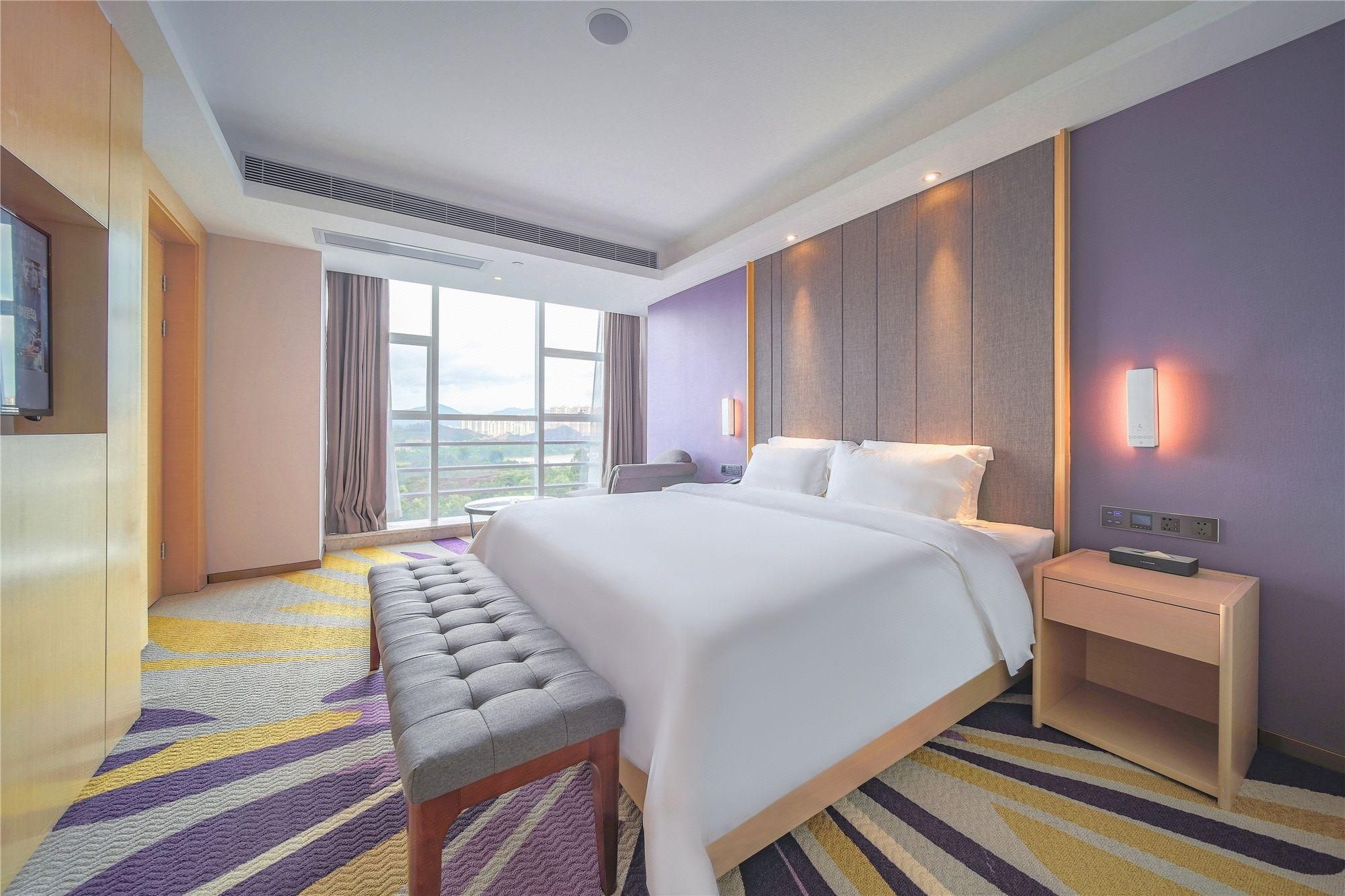 Lavande Hotel Heyuan High-speed Railway Station Country Garden WH - Business Suite Bed Room