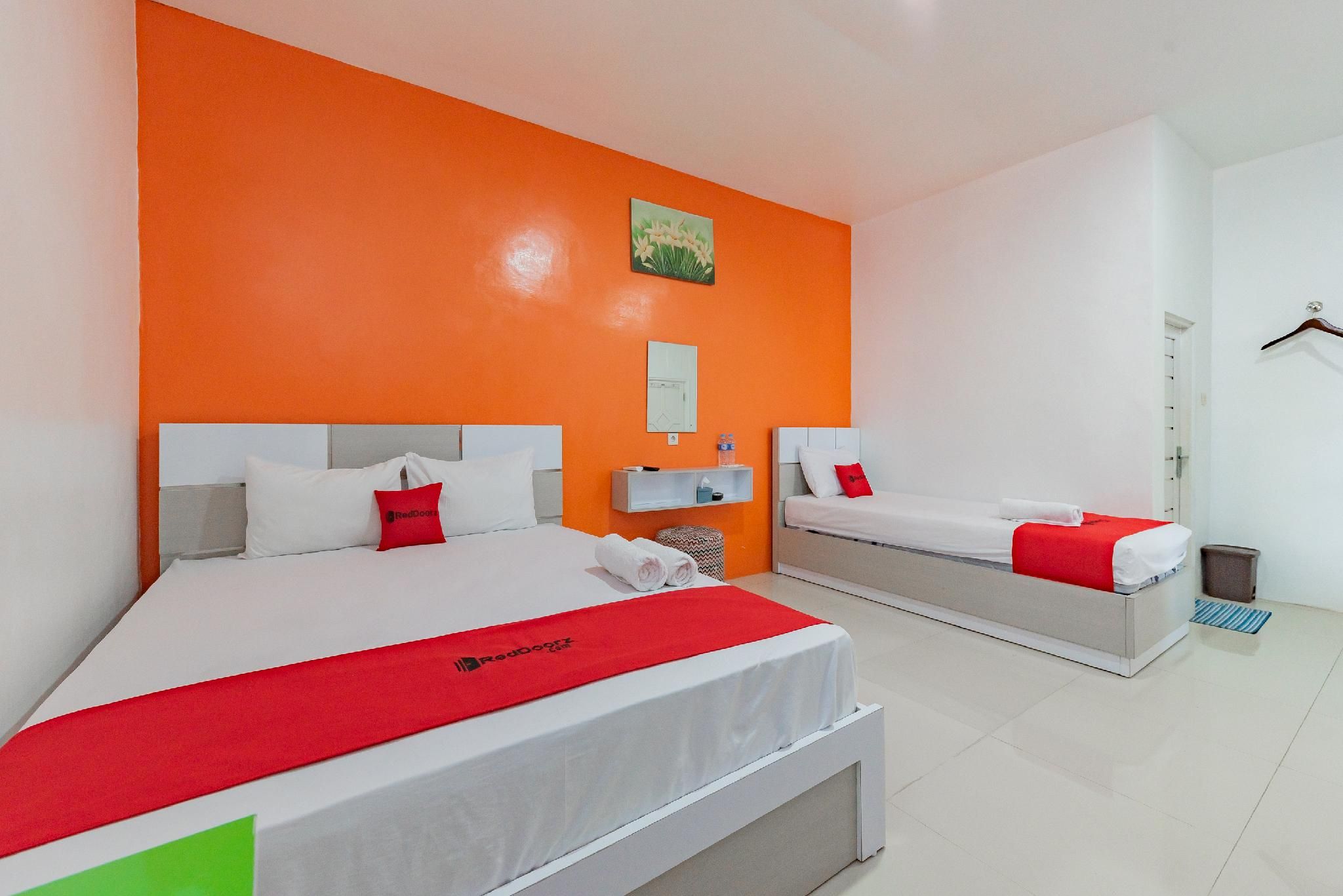 RedDoorz Syariah @ JK Residence Pahlawan Buntok Family Room 2