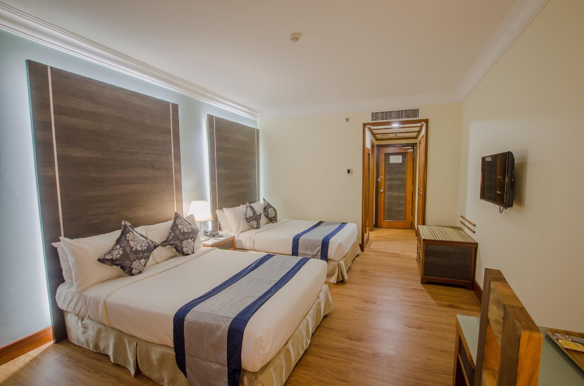 Tower A Deluxe Quadruple Room