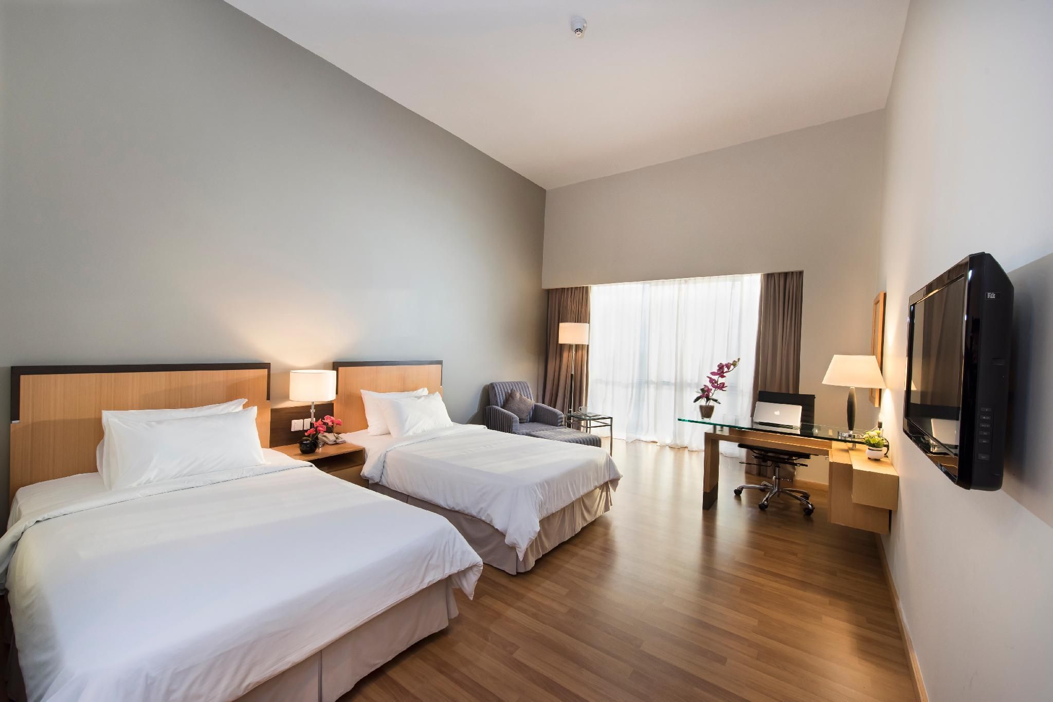 Tower B Deluxe Twin Room