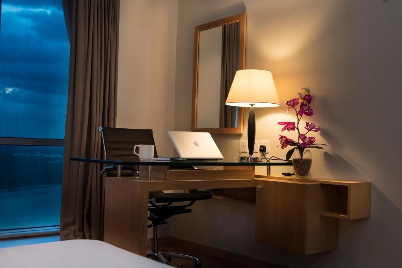 Tower B Deluxe Twin Room