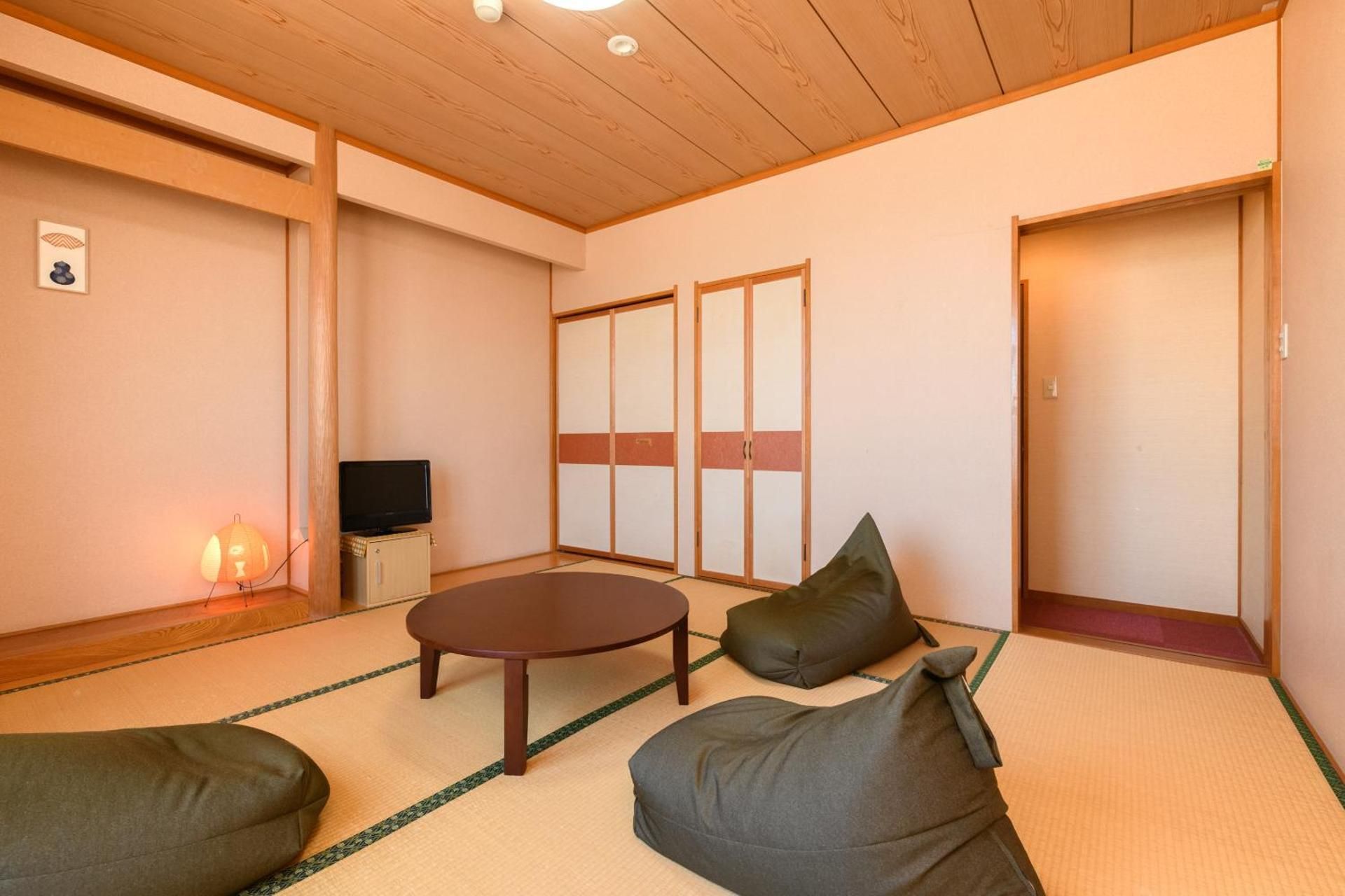 Japanese-Style Quadruple Room