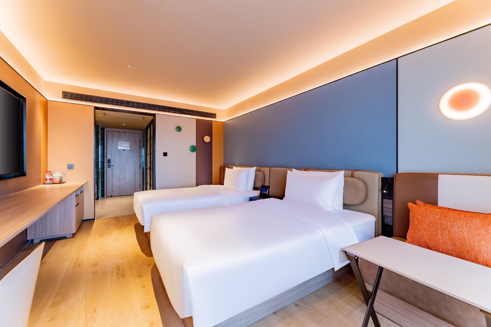 Orange Hotel Hohhot East Station Twin Superior Room 2