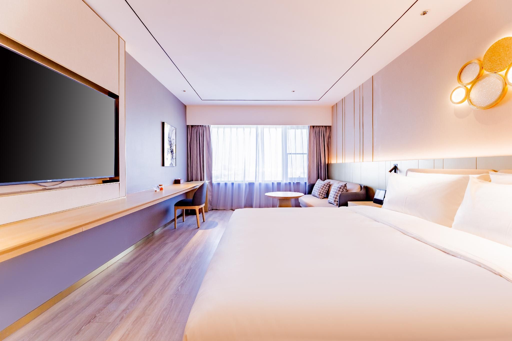 Orange Hotel Hohhot East Station Queen Superior Room 2