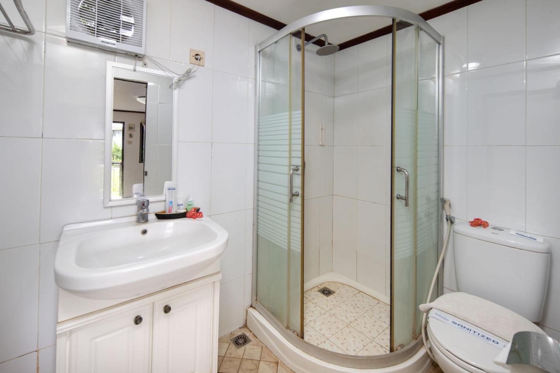 Family Room with Garden View