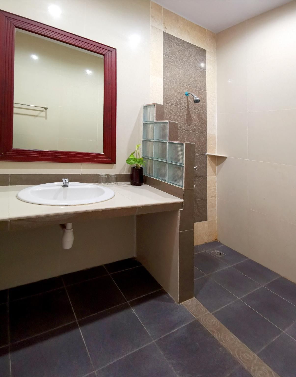 Deluxe Garden View Double or Twin