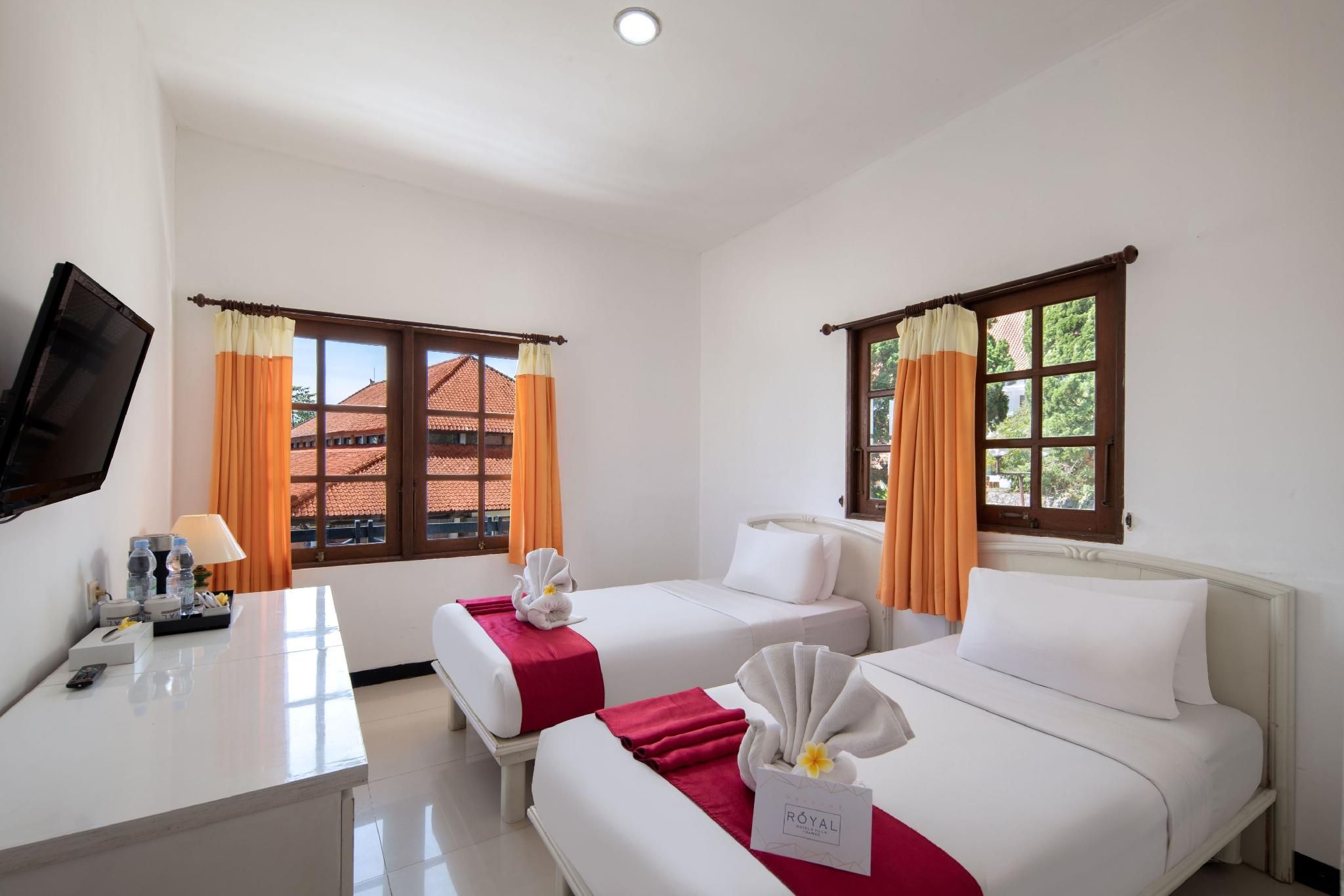 Royal Hotel and Villa Trawas Three Bedroom Villa