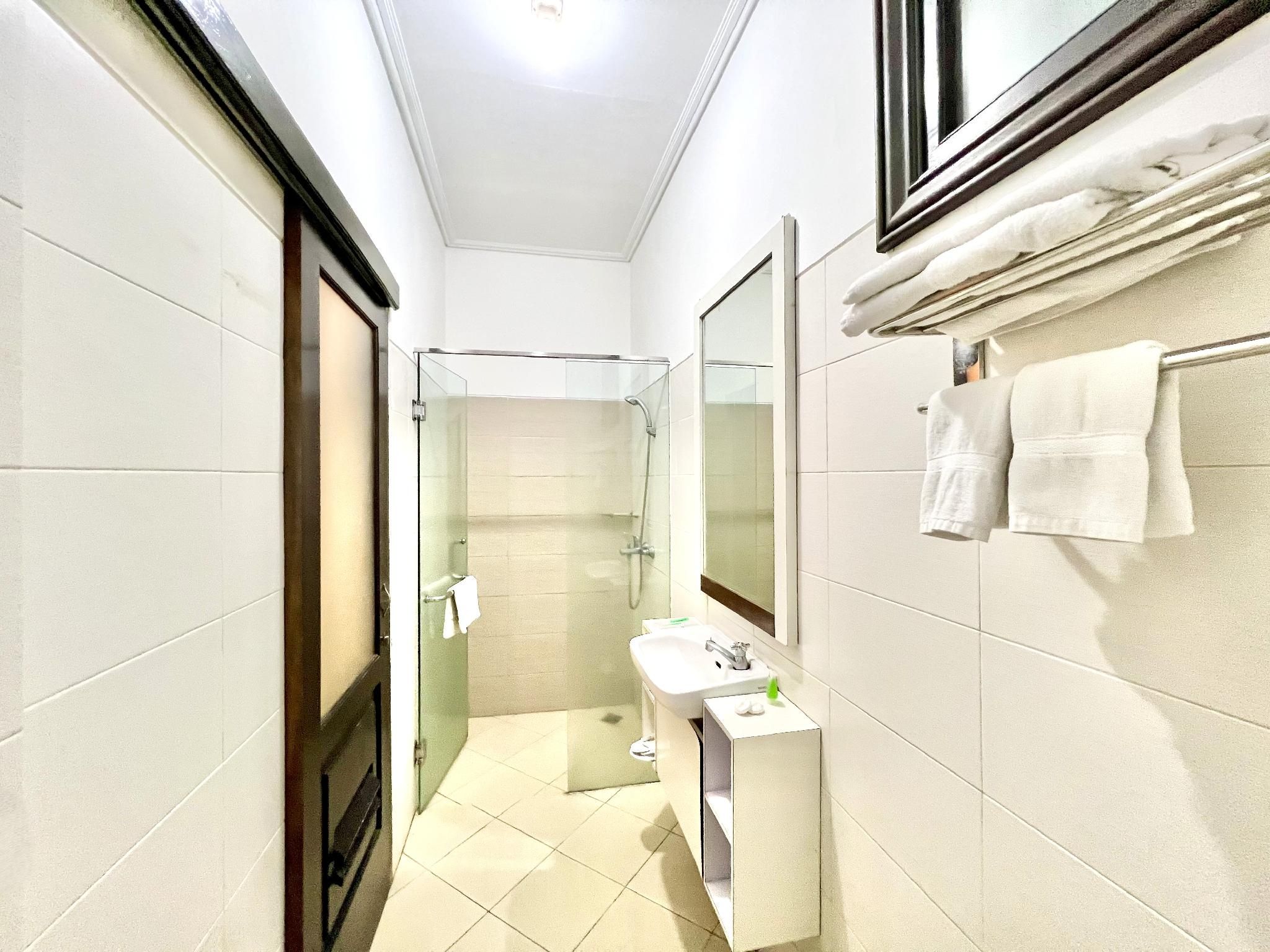 Avila Ketapan Rame Hotel Premium Double 2