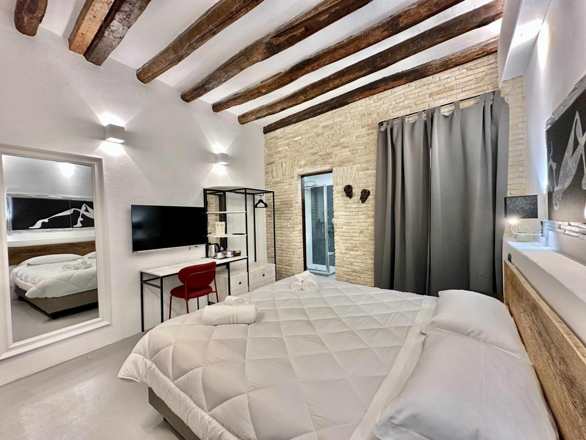 Double or Twin Room with Bathroom