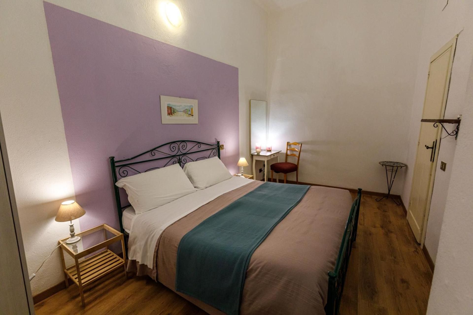 Studio Apartment with One Double Bed