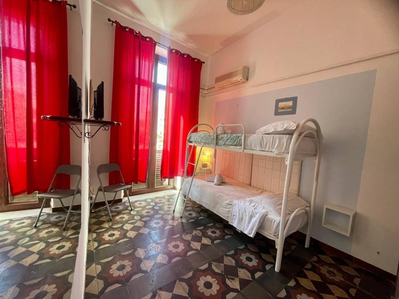 Twin Room with Private Bathroom