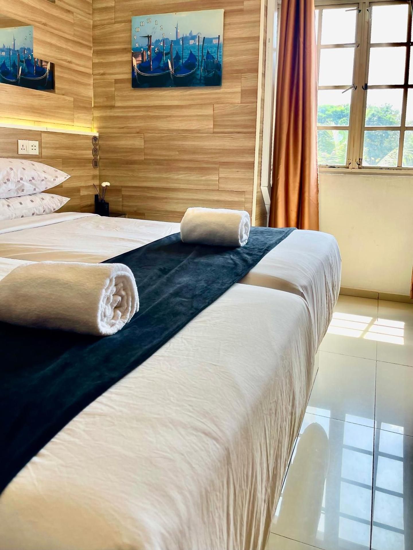 Hotel Villa Deluxe Triple 2