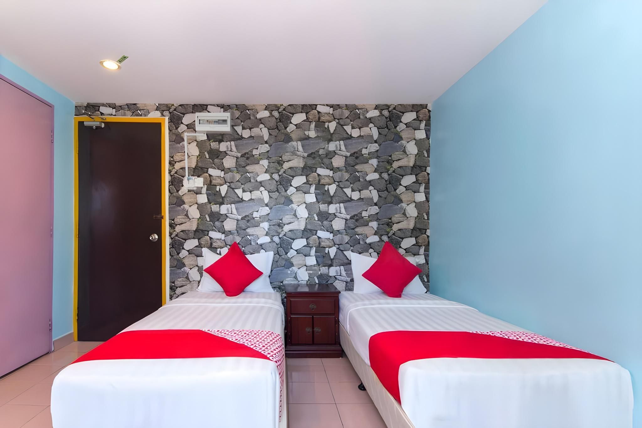 Twin Room with Bathroom