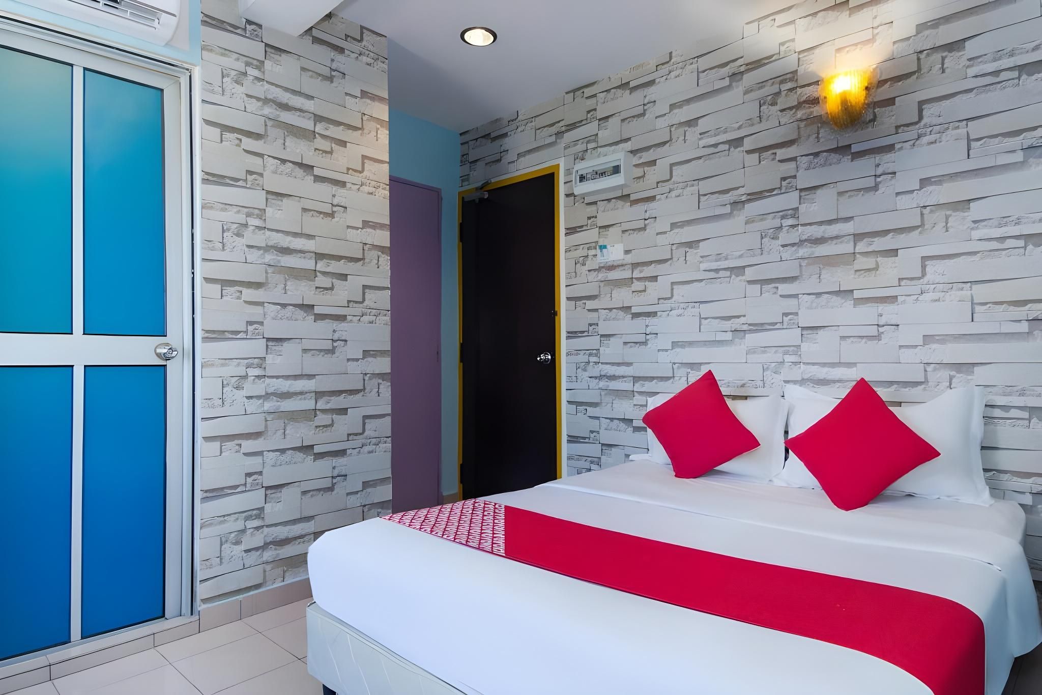 Sun Inns Seremban Deluxe Double Room