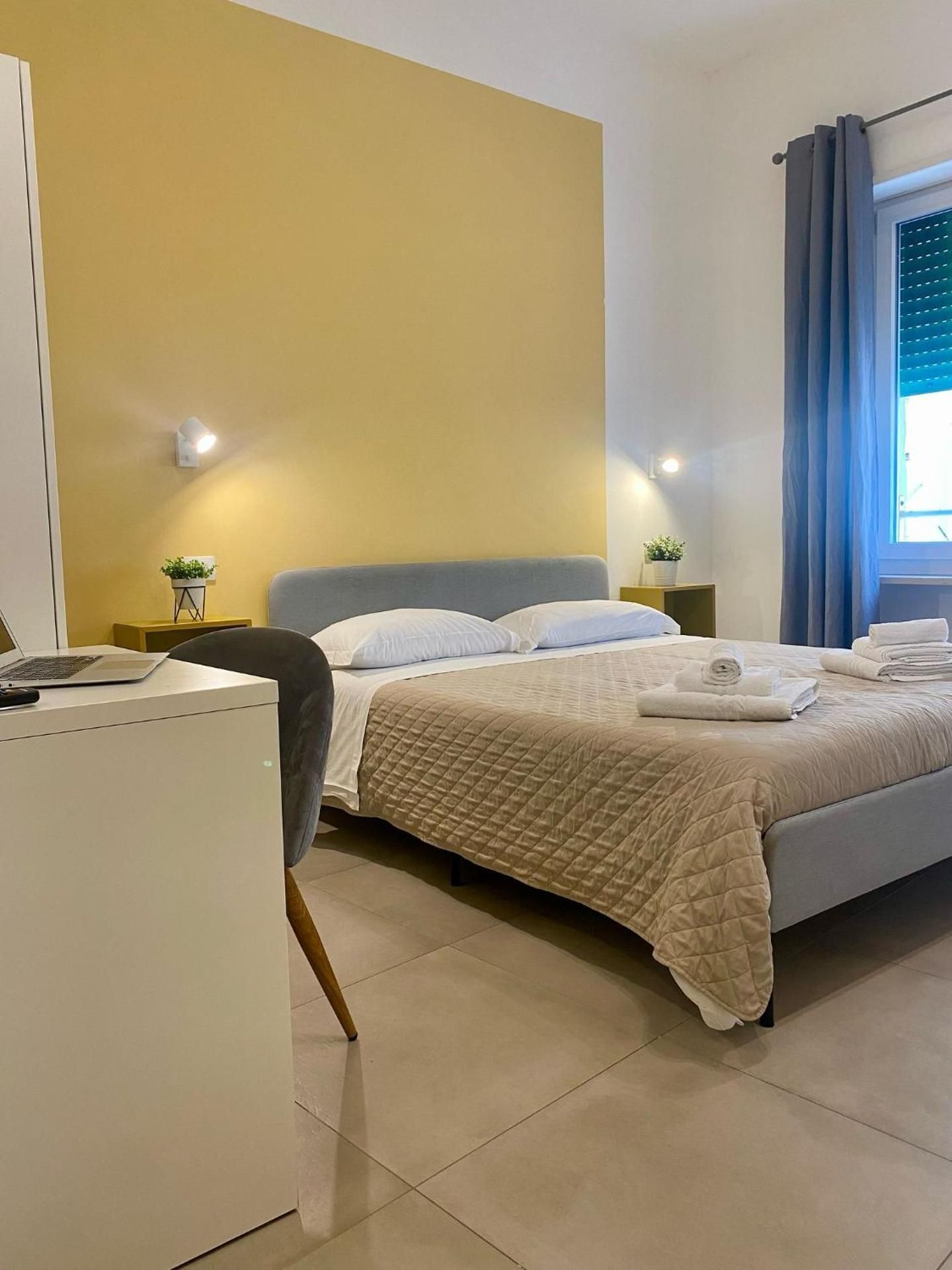 Large Double Room