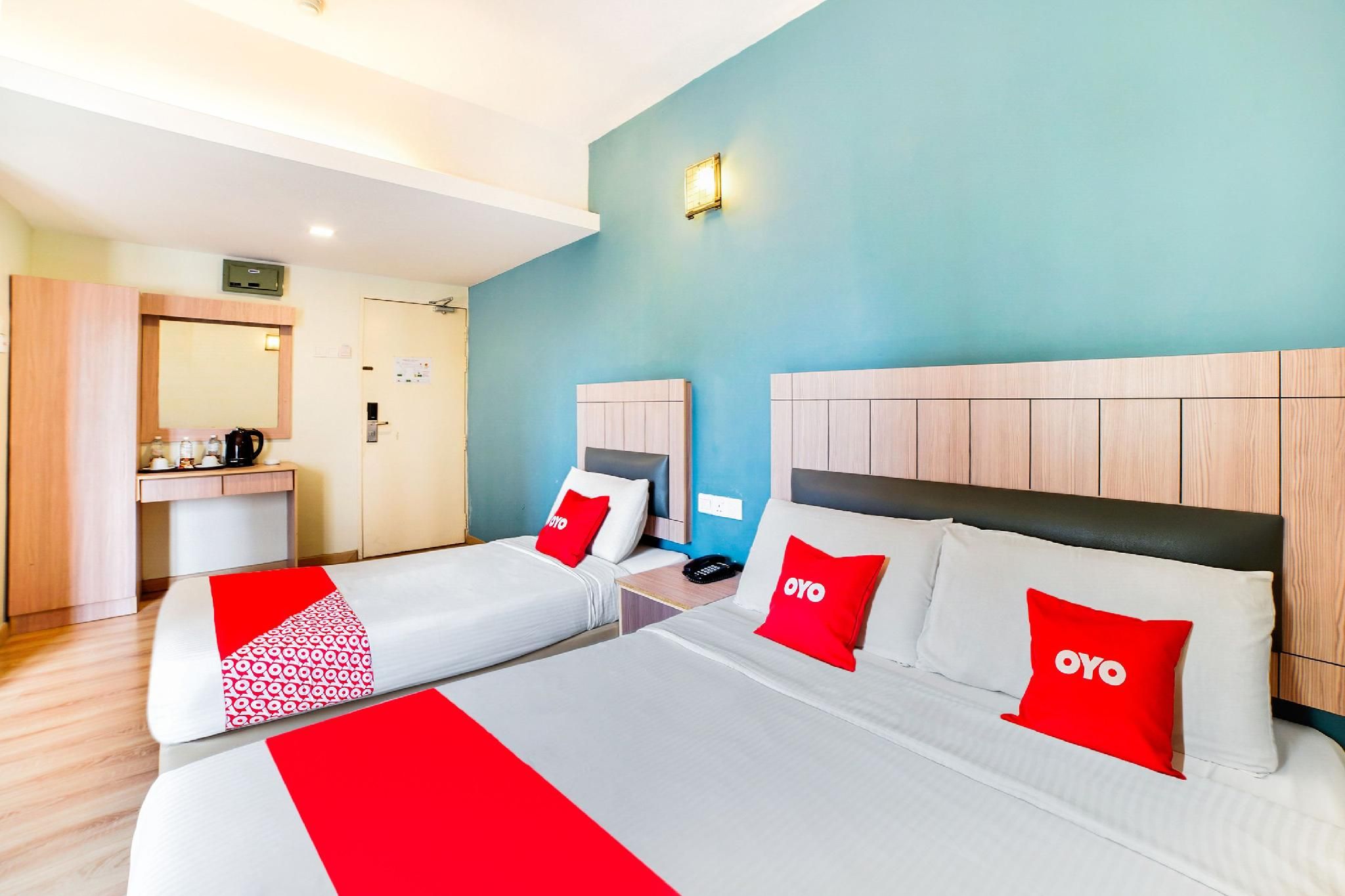 Standard Twin Room
