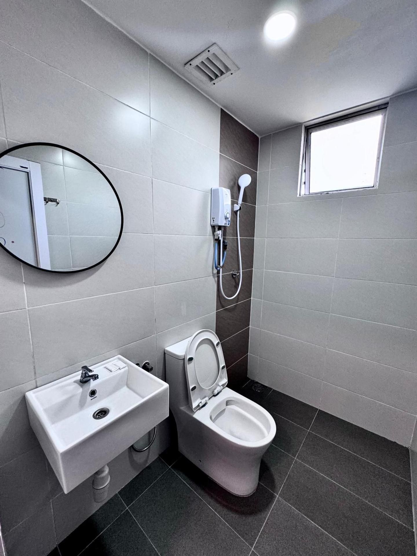 Aero Star Hotel Standard King 2