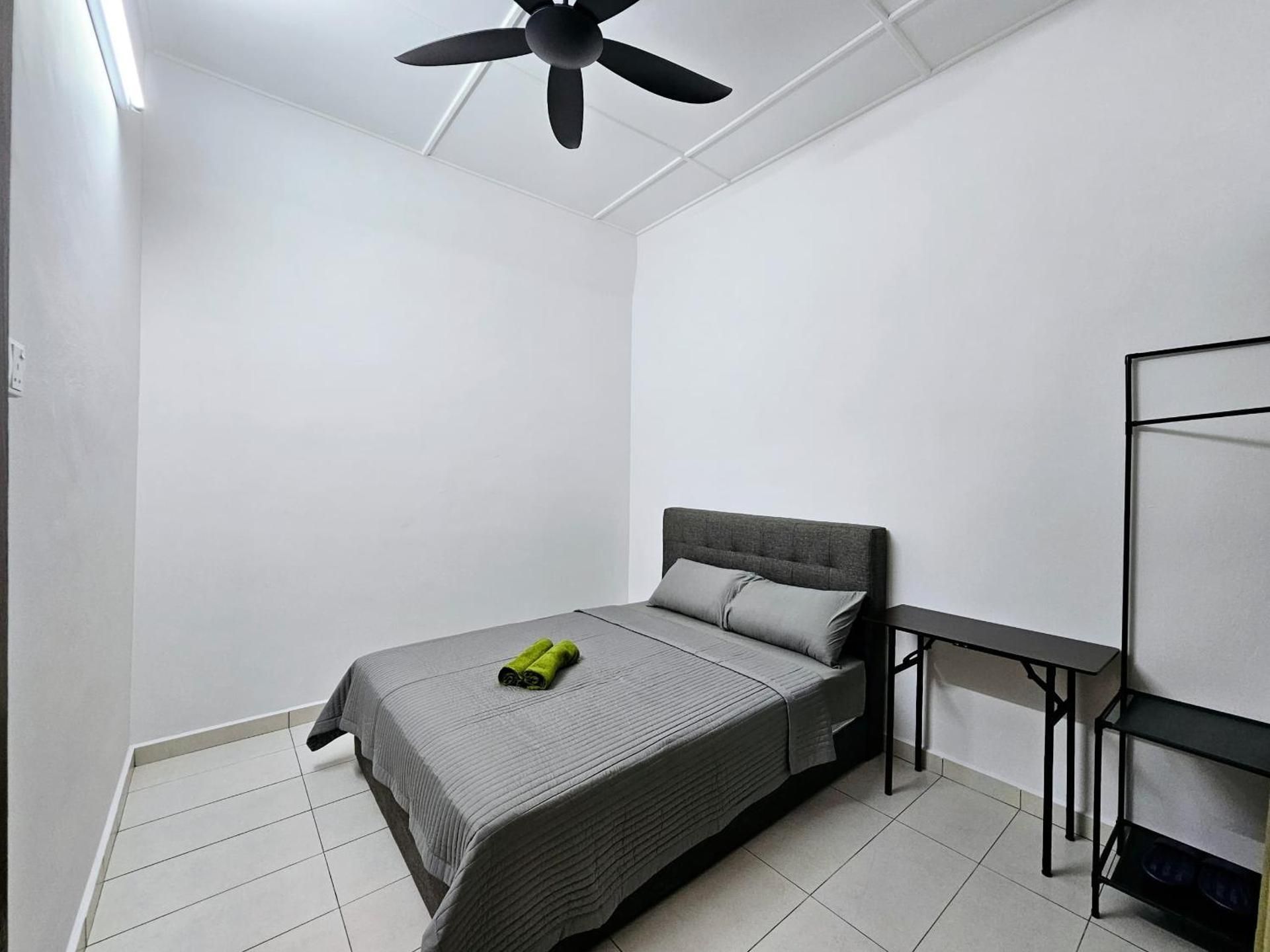 Double Room with Shared Bathroom